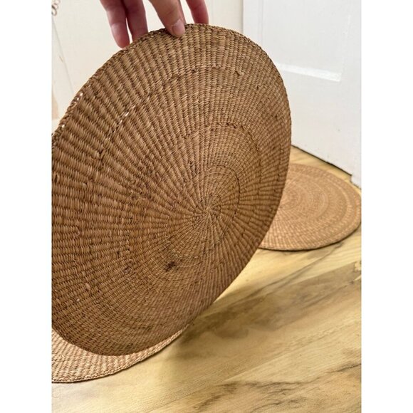 Set of 5 16” inch rattan place mats - Picture 6 of 8